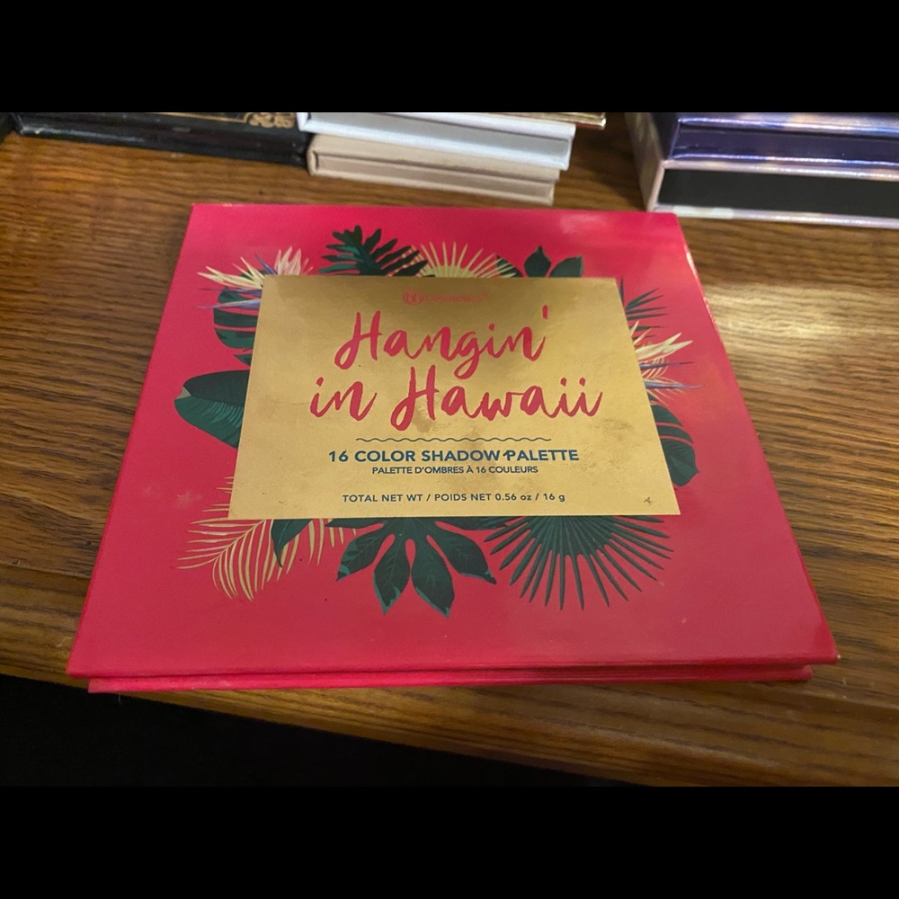 BH Cosmetics Hanging in Hawaii